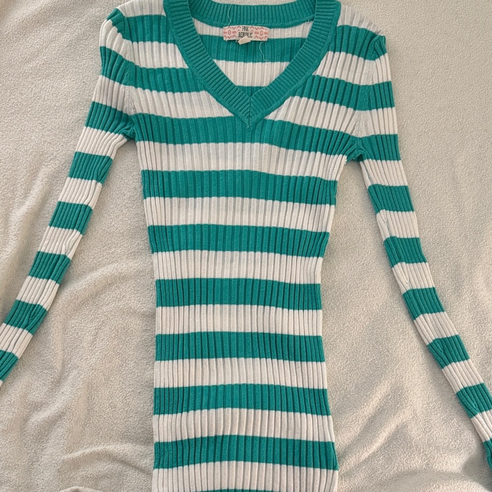 Striped V-Neck Sweater - Teal and White